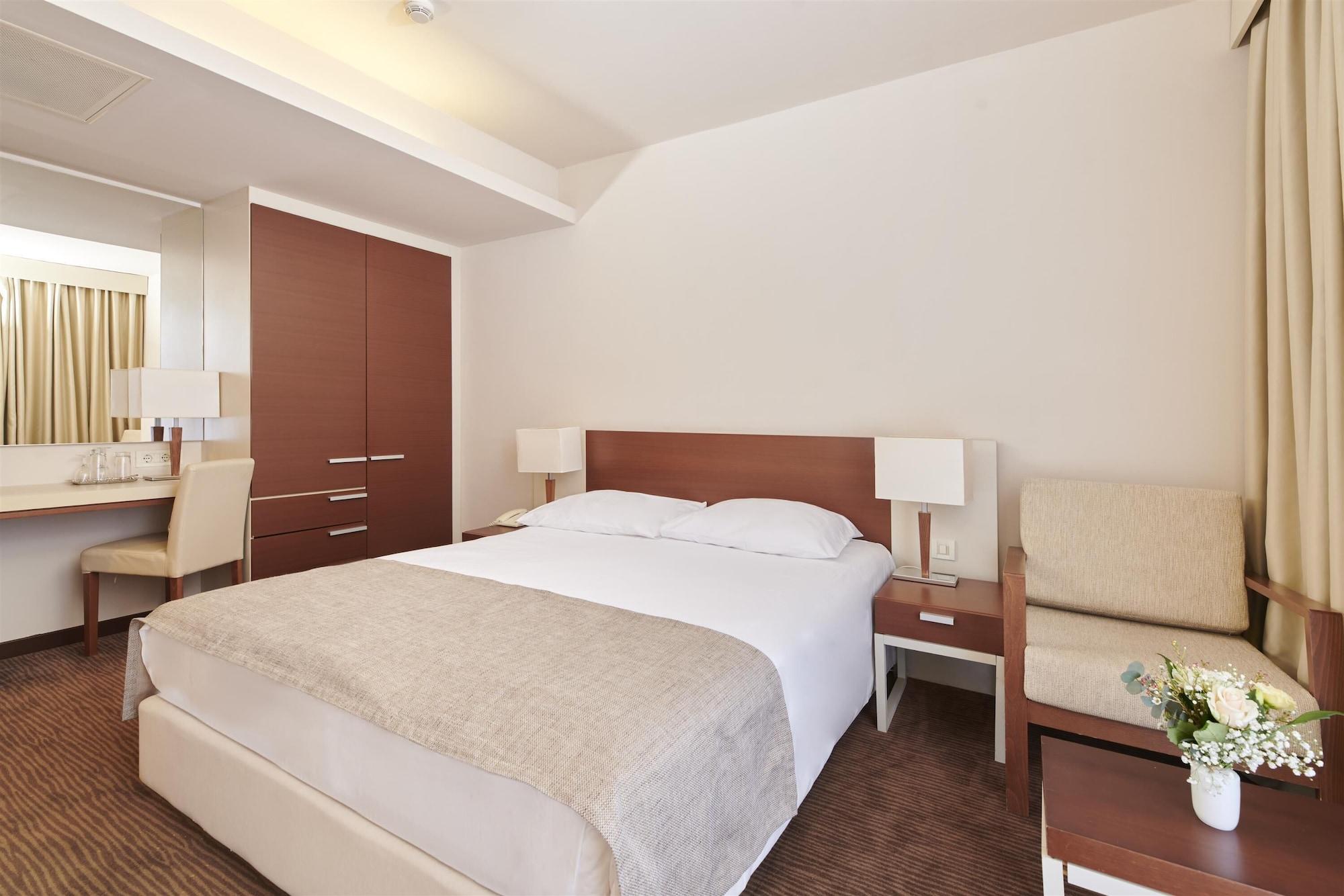 Hotel Albatros Plava Laguna Poreč Dış mekan fotoğraf